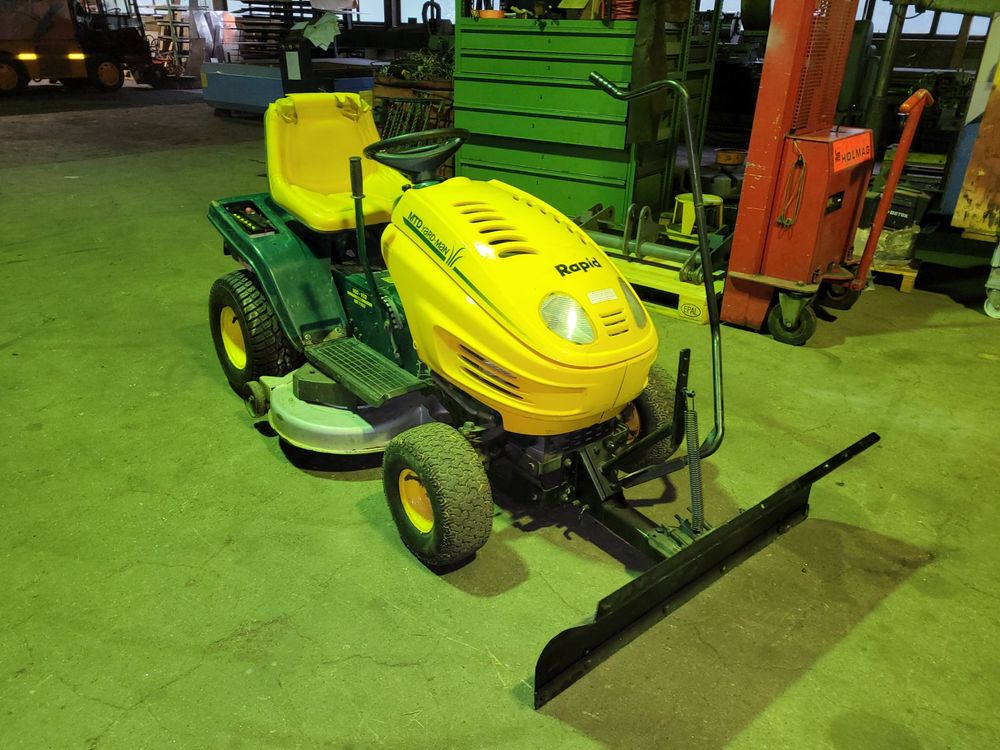 Rasentraktor MTD mit Schneepflug Kaufen auf Ricardo