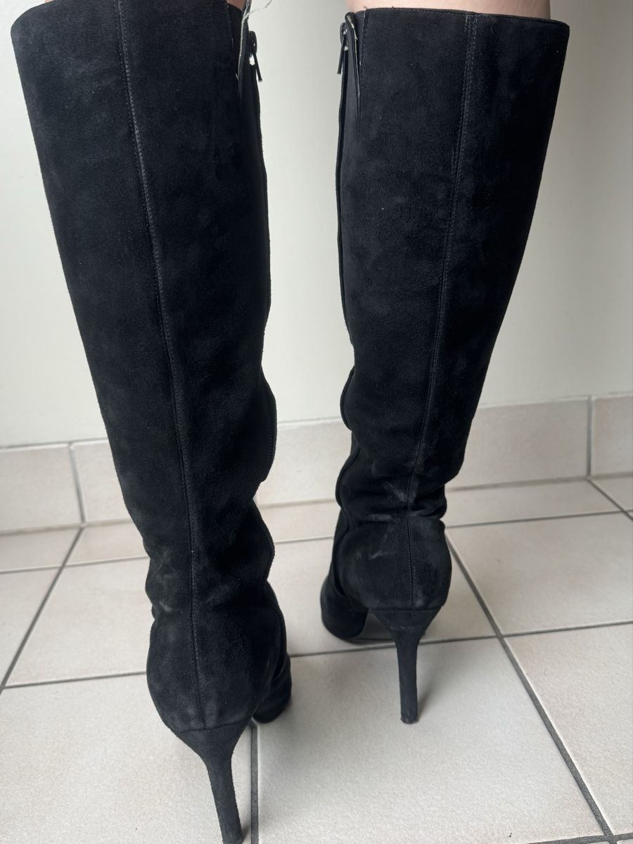 Scarpe da donna: Black Suede Knee High Boots – Usato da Carouge GE venduto da vit_v5h9 1