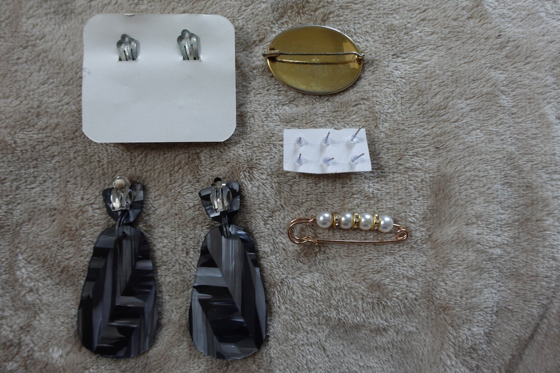 Altri gioielli: 1 schönes 41 teiliges Modeschmuck Set – Usato da rorschach venduto da Babsi64 2