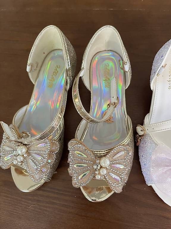 Chaussures filles: Schuhe – D'occasion à Zürich par jka_rvq8 1