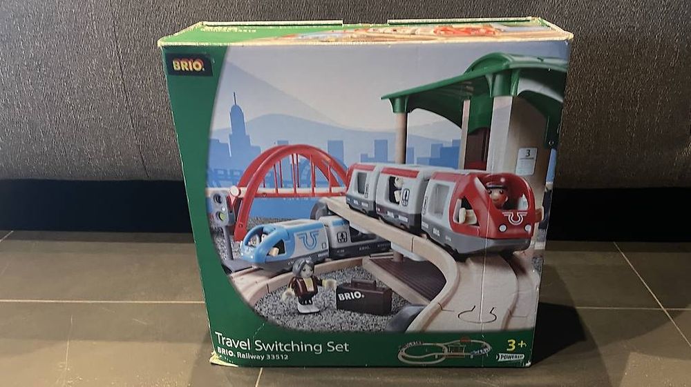 BRIO® WORLD Grue de chargement de marchandises pour circuit de train bois 33280 pas cher