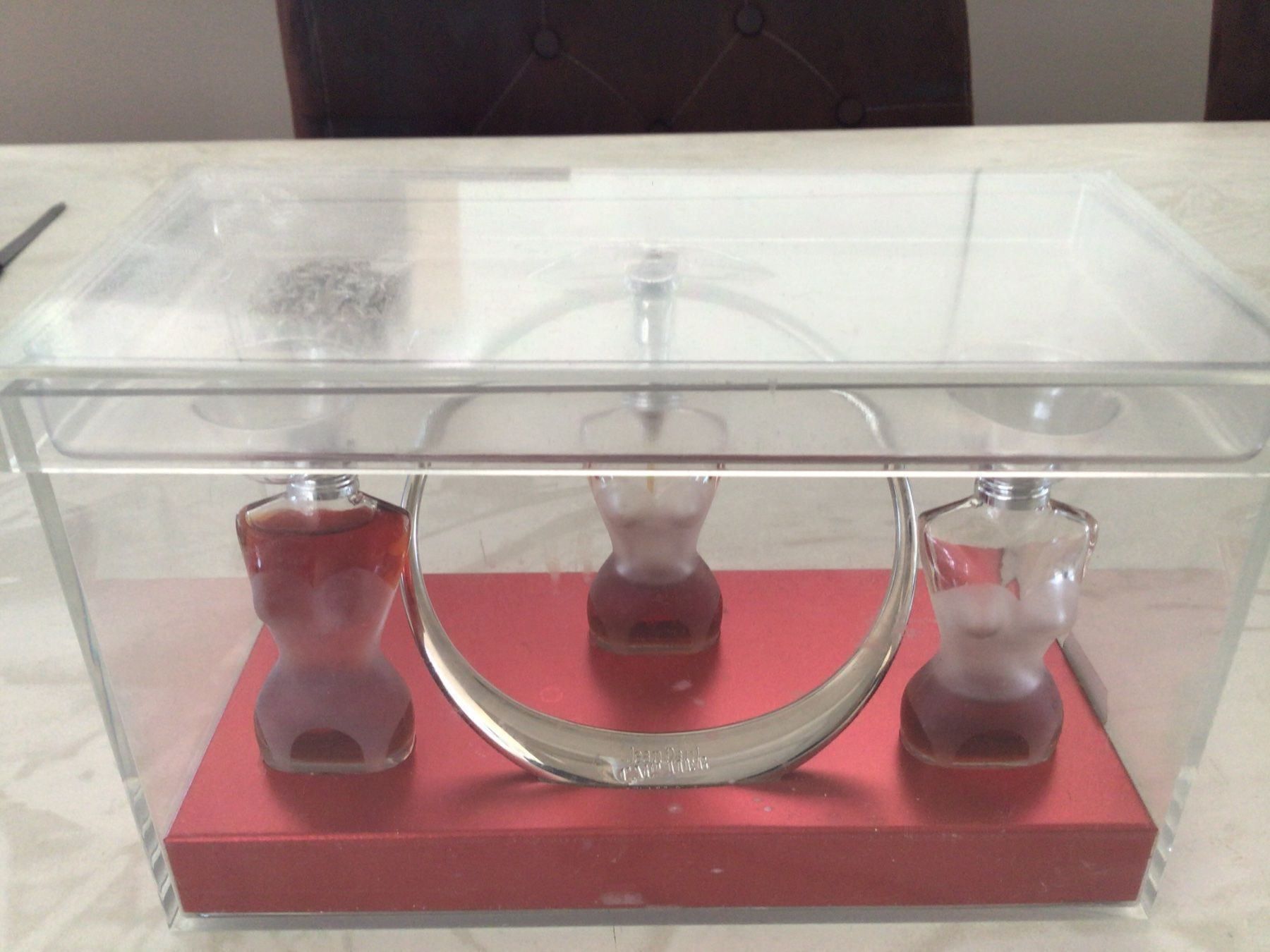 Jean Paul Gaultier Profumi & Eau de Toilette: Parfumset Jean Paul Gautier mit Schmuck – Usato da Rickenbach SZ venduto da Montagmorgen12