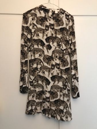 Kleid mit Katzenprint von H&M