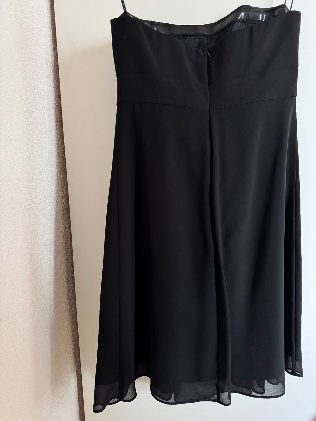 Vestiti: Cocktailkleid schwarz, trägerlos – Usato da Gommiswald venduto da Aloha.Spirit 7