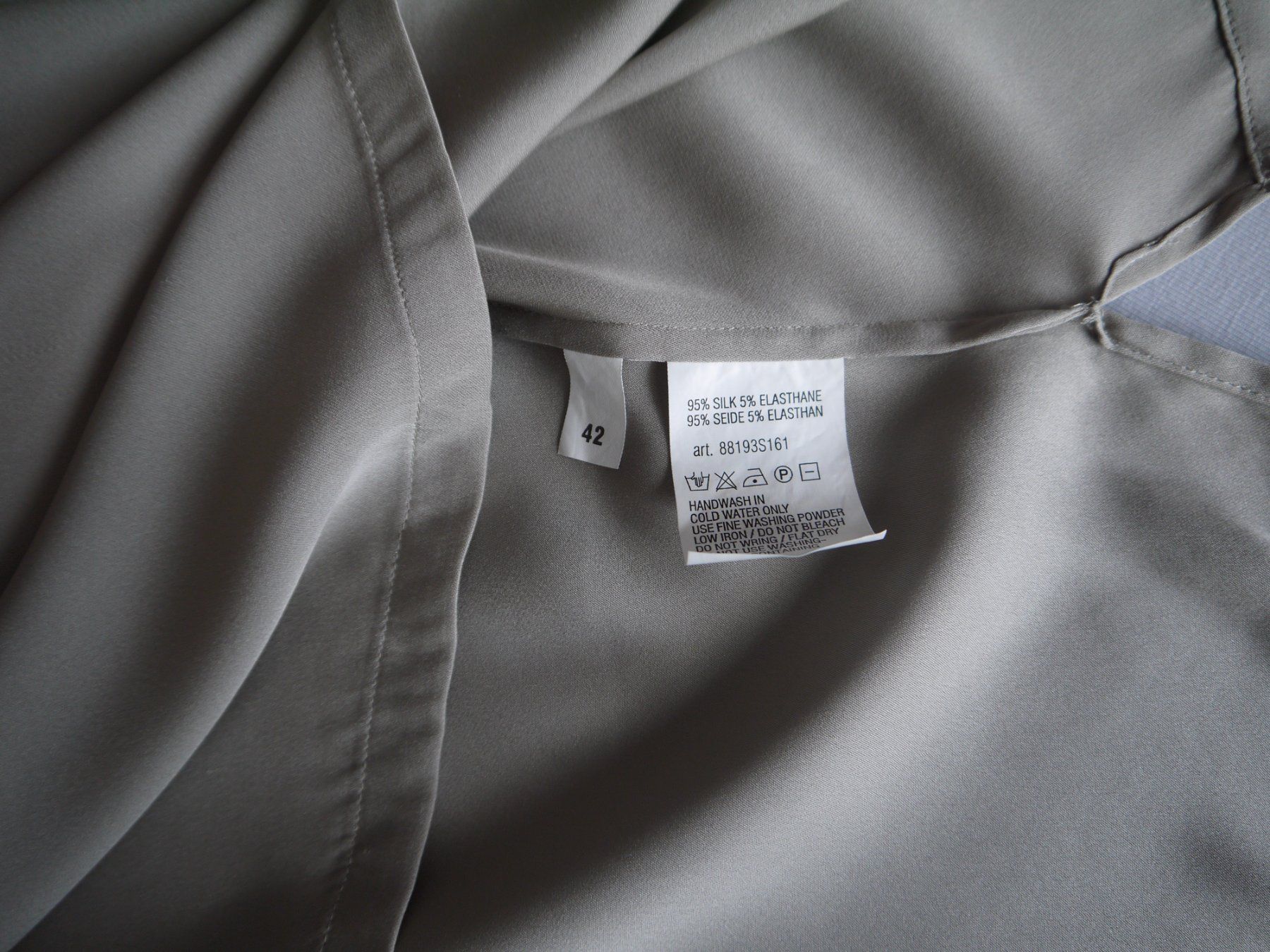 Repeat Camicette: REPEAT Bluse aus Seide / Gr.42 – Usato da Hagendorn venduto da Blaf 2