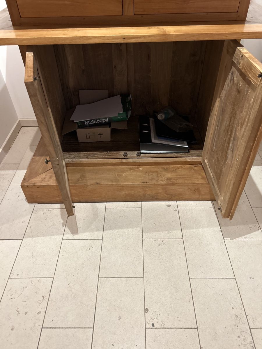 Allestimento di negozi e stand fieristici: Wunderschönes Buffet / Stehpult aus massivem Teak – Usato da gockhausen venduto da monette08 1