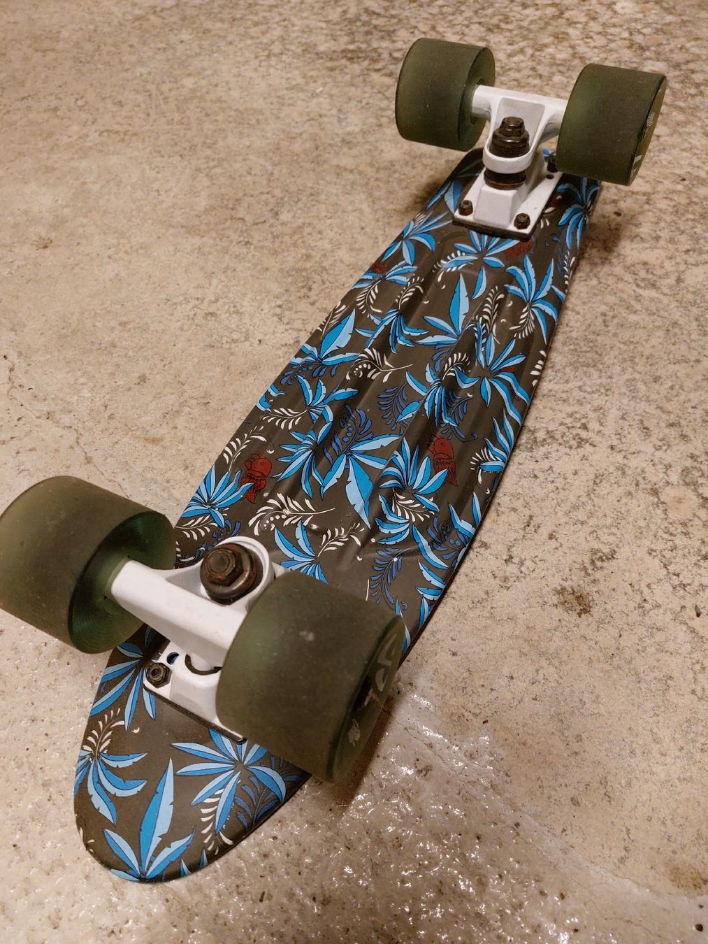 Slide Skateboards: Skate Board Slide Tiki – Usato da Willisau venduto da Pzm81