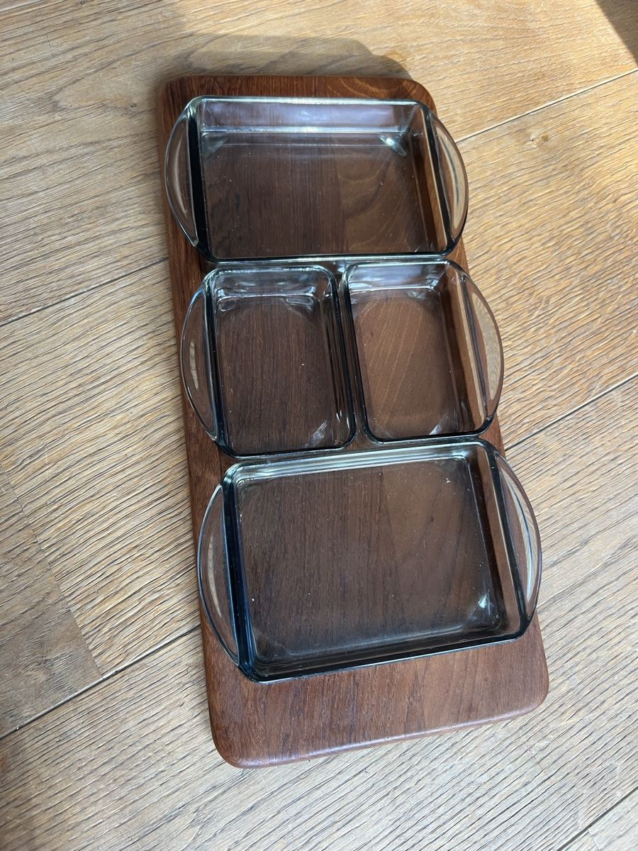 Servierplatten: Dänisches Digsmed Teak und Glas Snacktablett  – Gebraucht aus Uerikon von Saffagirl 1