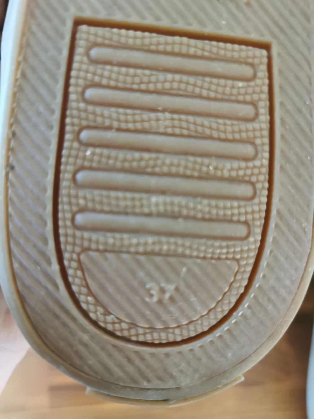 Esprit Scarpe da donna: Esprit; cognac / braune Halbschuhe / Sneaker Gr.37 – Usato da Boniswil venduto da Totomat-Lady 3