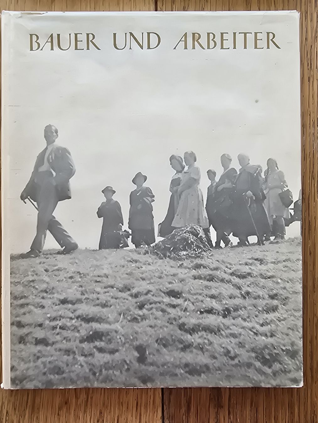 Libri: Paul Senn Bauer und Arbeiter, 1943 – Usato da Hedingen venduto da mickway