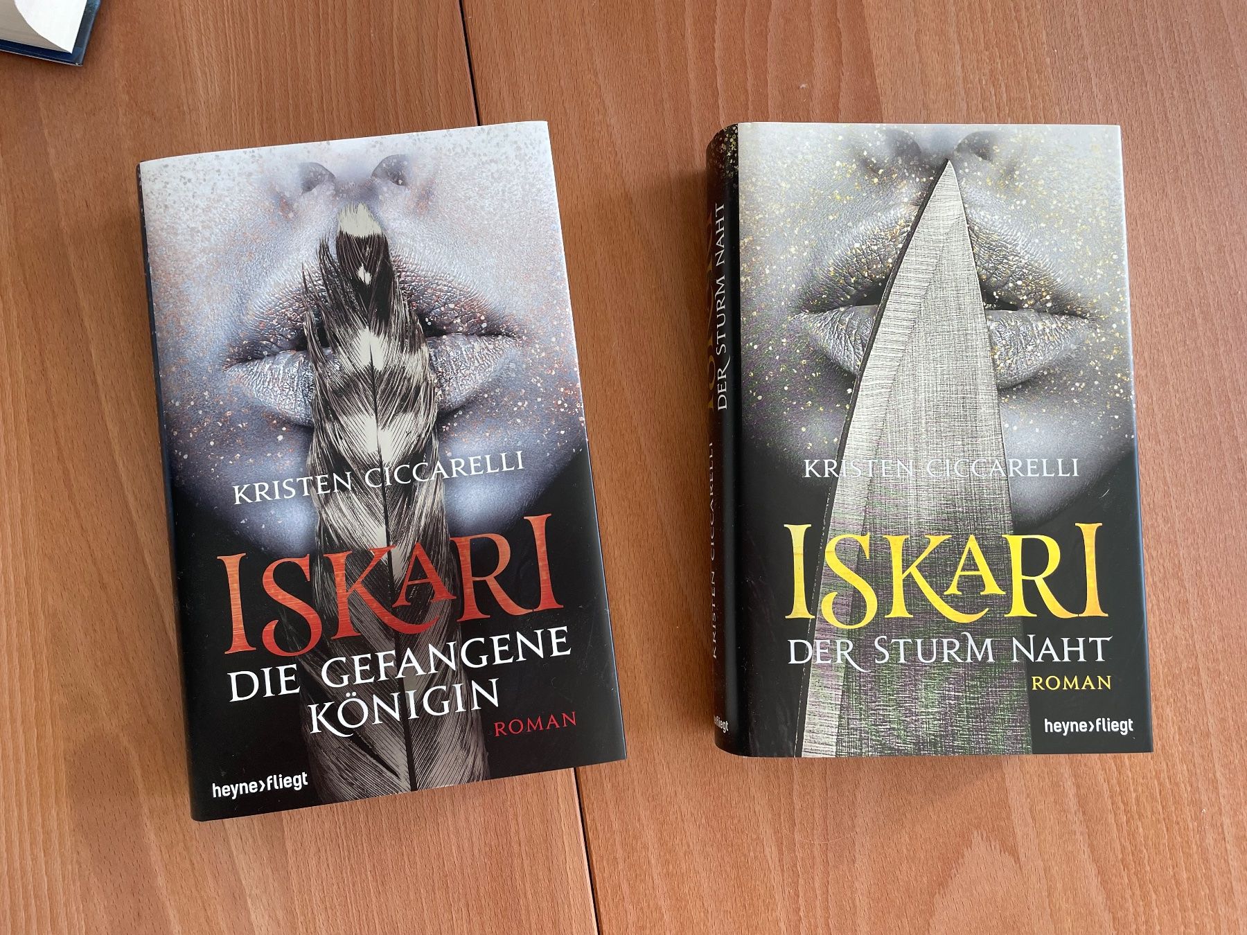 Libri: Kristen Ciccarelli - Iskari Band 1 & 2 – Usato da Zürich venduto da Ashley28