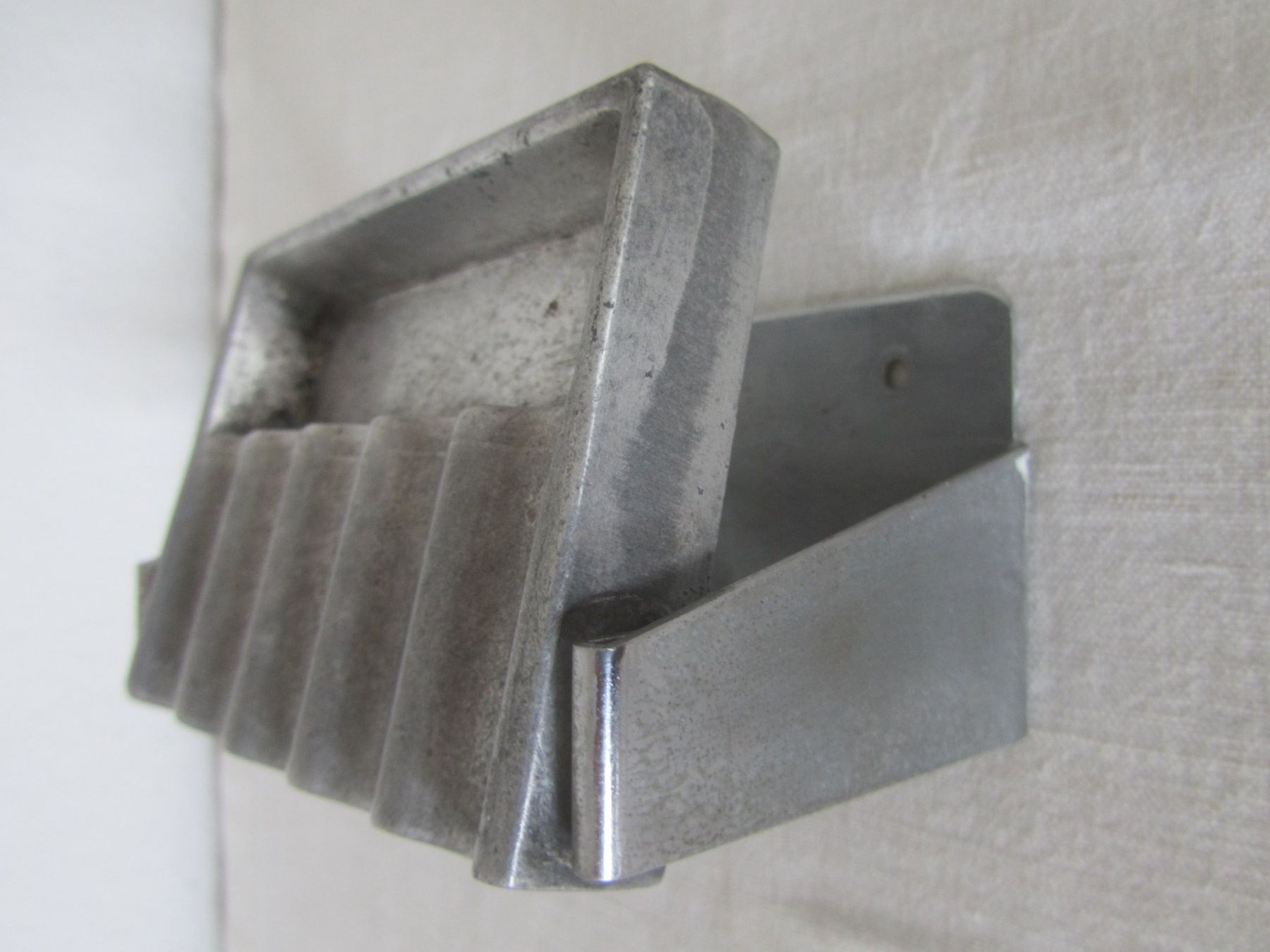 Aschenbecher: Vintage Wandaschenbecher / Alu – Gebraucht aus Seengen von mikelele 7