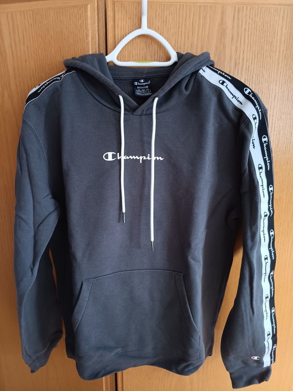 Champion Maglioni & Felpe: Hoodle Champion – Usato da Neuchâtel venduto da den_7x9p