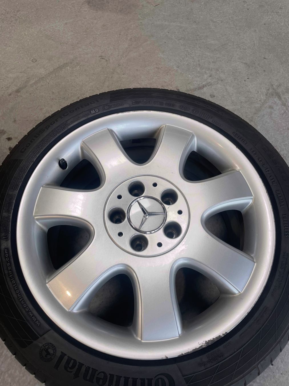 Continental Pneumatici & Ruote complete: MERCEDES CLK 230 Kompressor Komplettrad – Usato da Lyss venduto da spa_fc2c