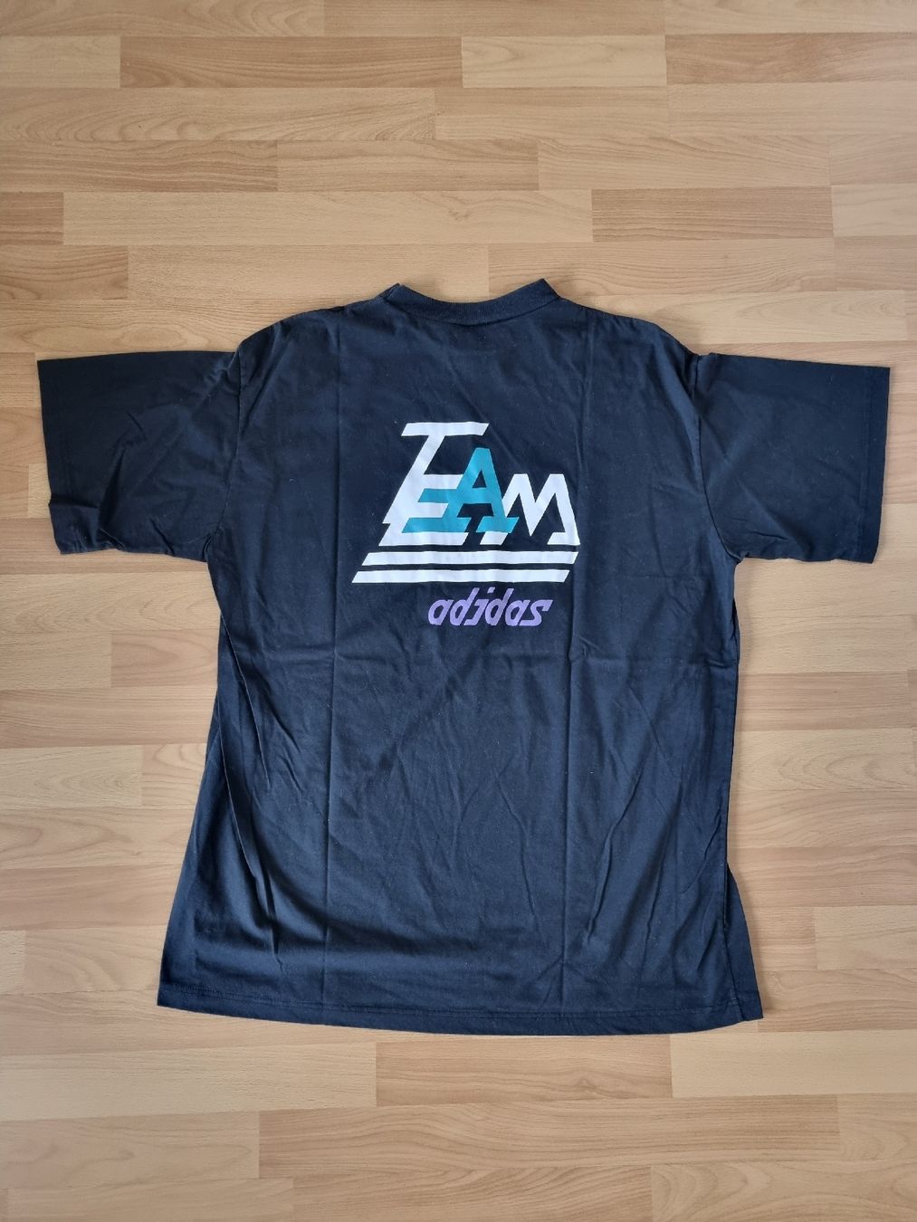 Adidas T-shirt: Adidas T-Shirt 48/50 – Usato da Laupen BE venduto da Bombers