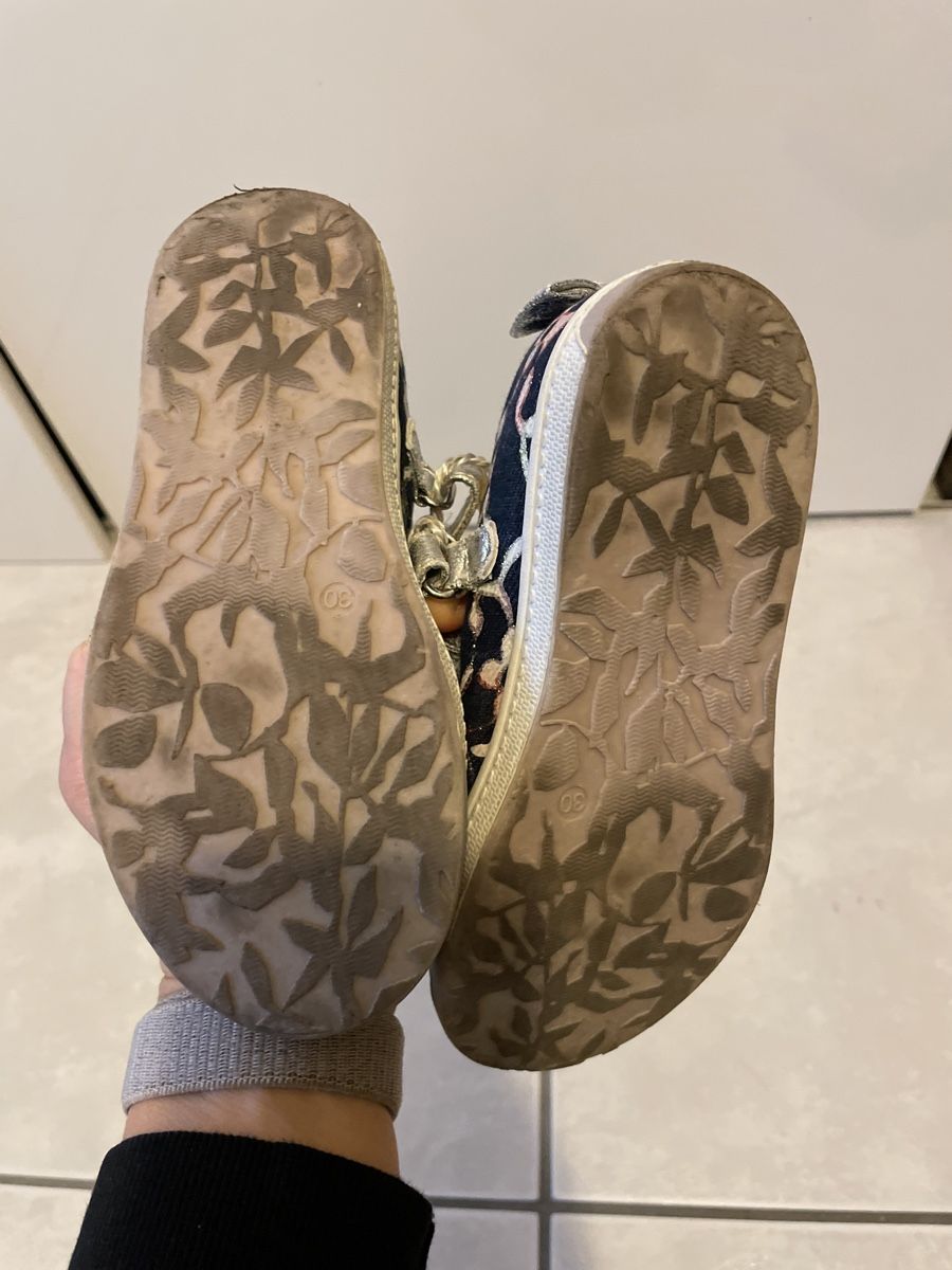 Scarpe per ragazze: Ballerinas Grösse 30 – Usato da Zürich venduto da K.St. 2