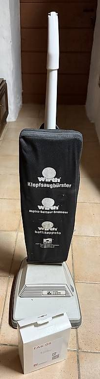 Aspirapolveri & Accessori: Aspirapolvere e battitappeto WIRTH – Usato da Aurigeno venduto da nkj_6kgj