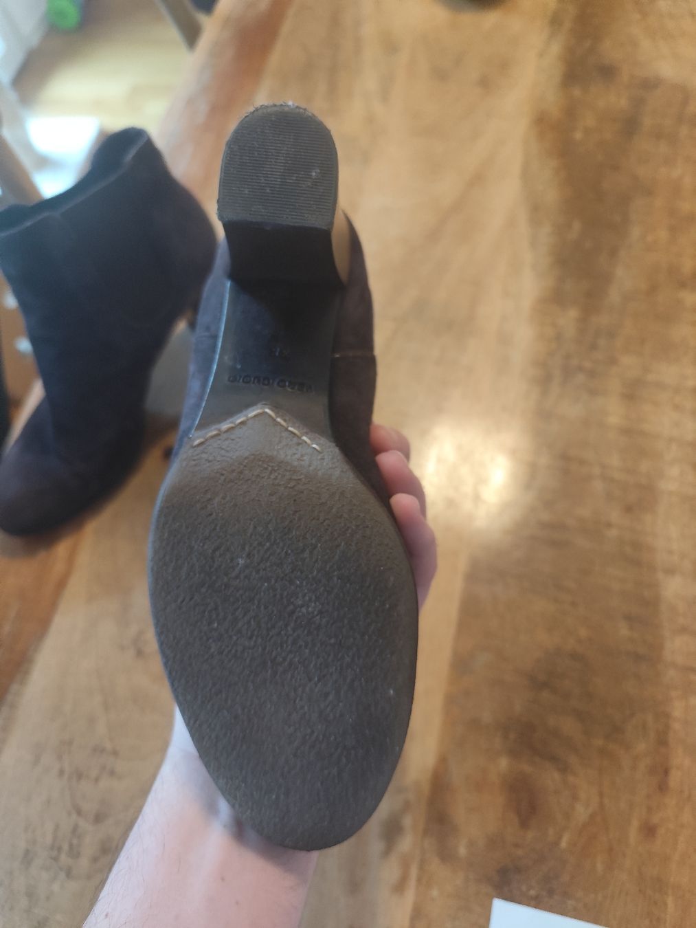 Scarpe da donna: Bottines en daim marron neuves, taille 38 – Usato da Neuchâtel venduto da pie_8t6p 2