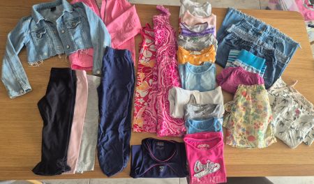 Kleider Paket Mädchen 1, 26 Teile, Sommer, Grösse 122