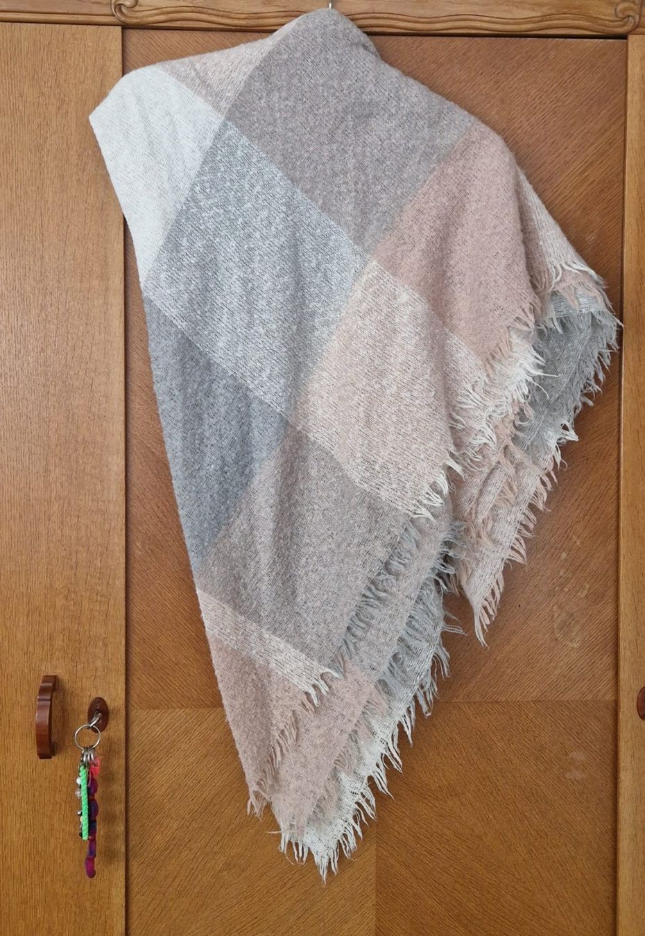 Foulard & Sciarpe: Winterschal – Usato da Frauenfeld venduto da jgh_gx6v 1
