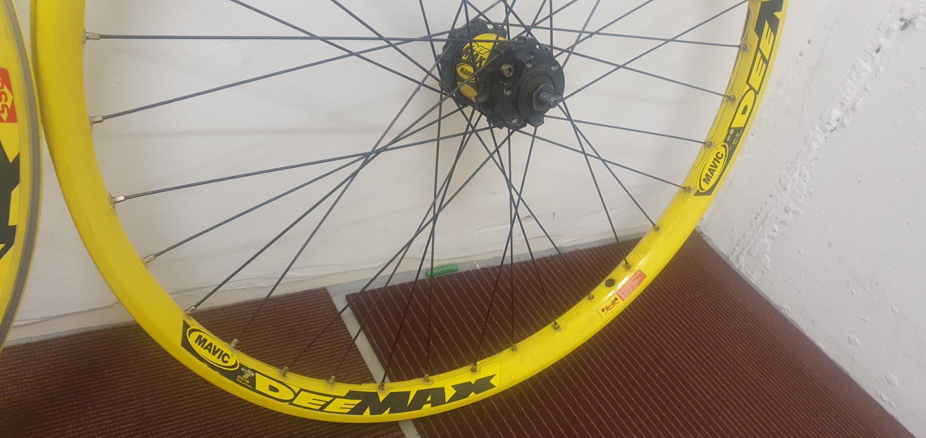Mavic Pneus & Kompletträder: Mavic Felgen MTB DeeMax Mavic Räder – Gebraucht aus Zürich von  1