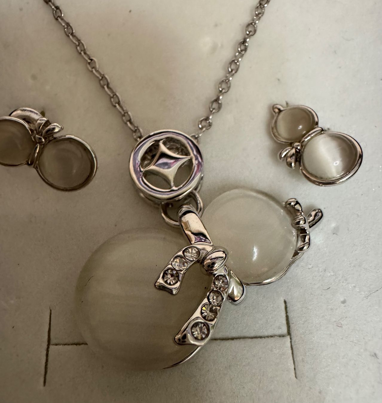 Sonstiger Schmuck: Schmucksets für Damen – Neu und originalverpackt aus Adliswil von Jessik0