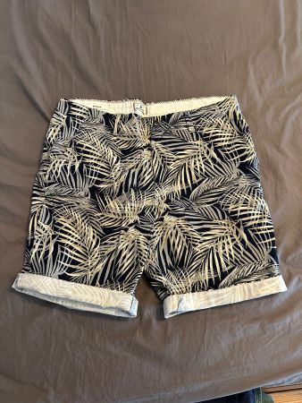 Kleiderpaket Hosen & Short Männer - Bugatti, Jack&Jones etc.