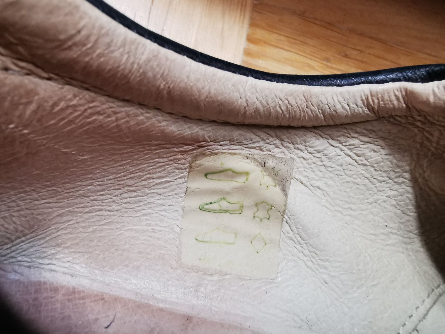 Scarpe da donna: Turnschuhe Lario echt Leder Gr. 37 – Usato da Stäfa venduto da flamingo_17 6