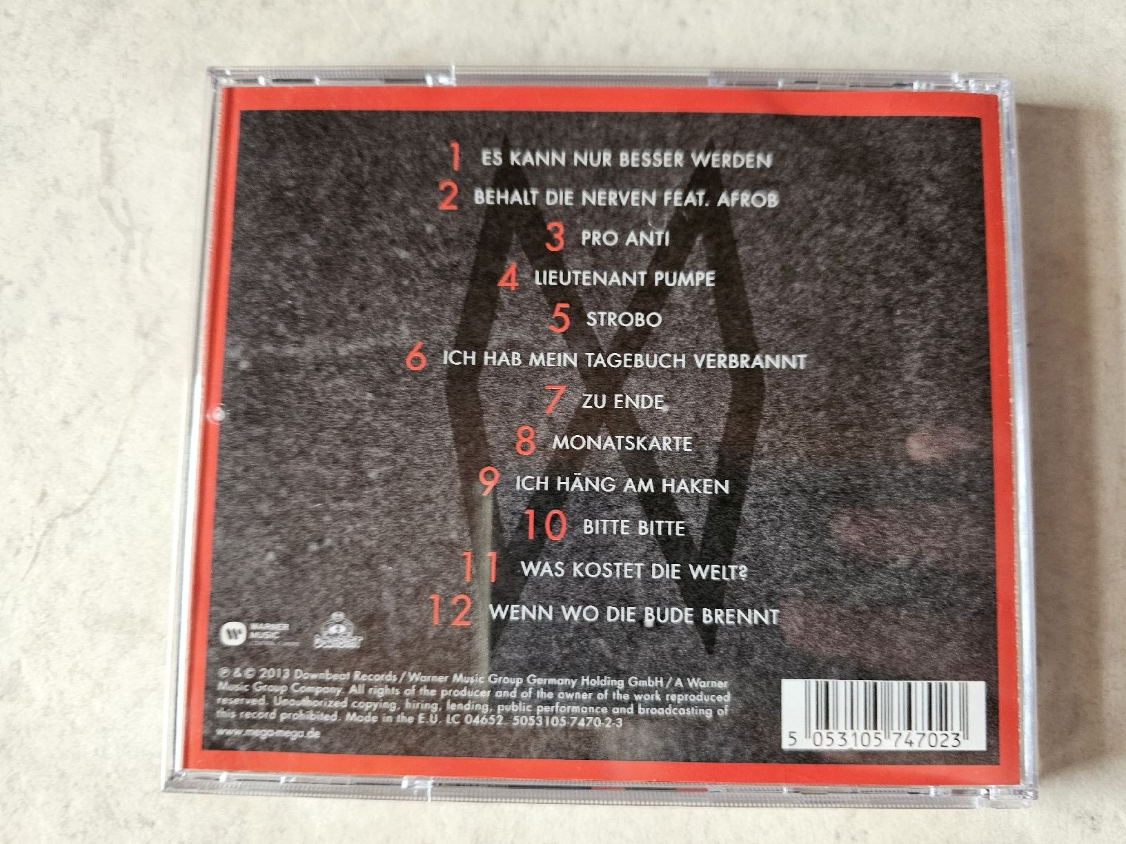 CD: Mega Mega  -  Behalt die Nerven – Usato da Schneisingen venduto da backstore24 1