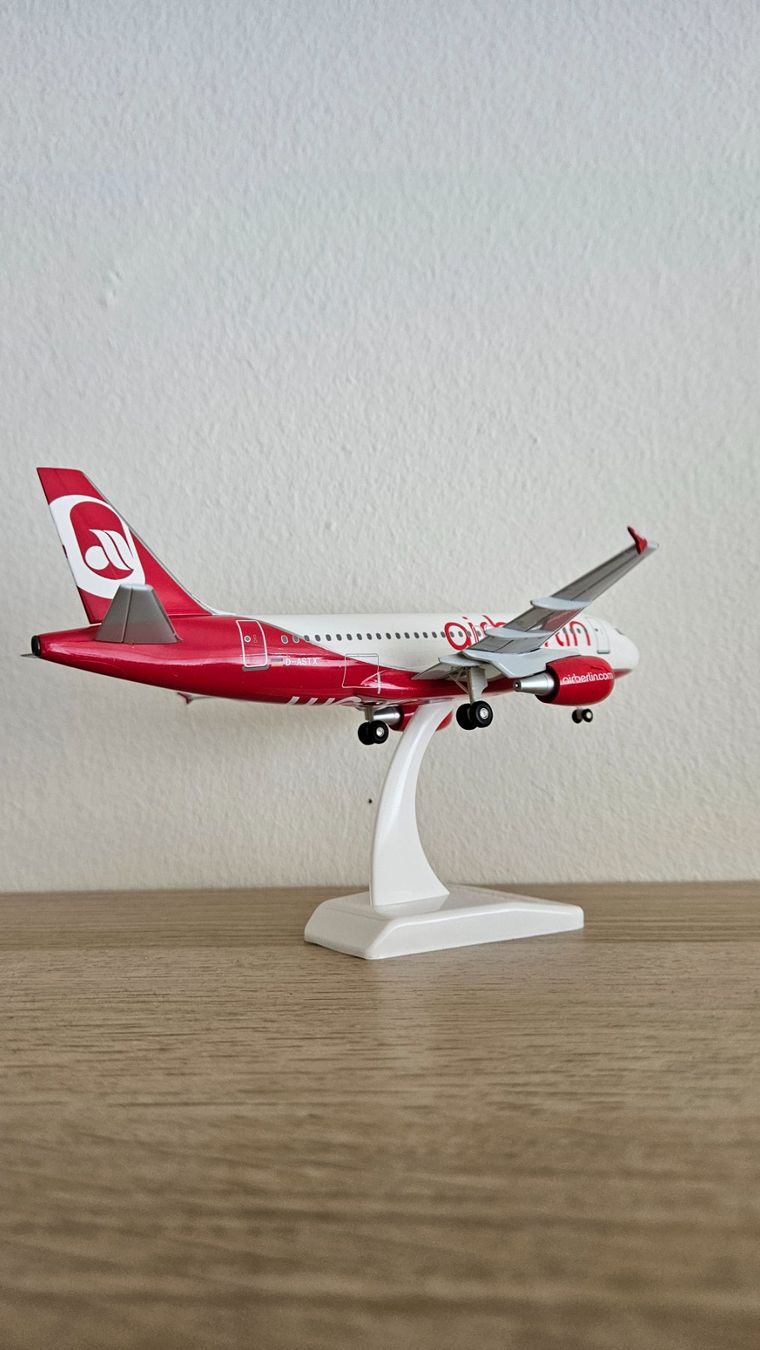 Airbus Modellbausätze & Standmodelle: Limox Wings A319 Air Berlin 1:200 – Gebraucht aus Basel von luk_qv8t 1