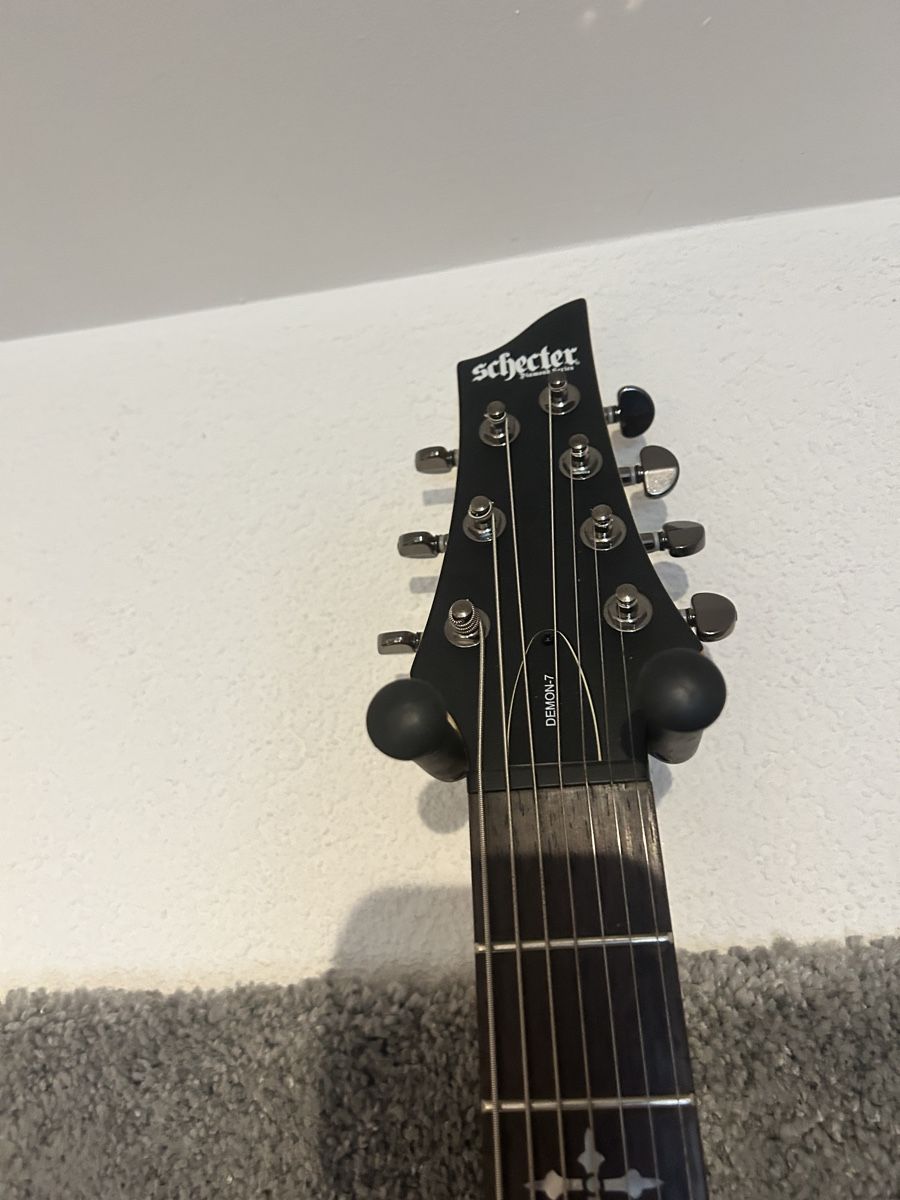 Schecter Strumenti musicali: Schecter Demon 7 Satin Black finish – Nuovo (secondo la descrizione) da Burgdorf venduto da Littlebricksplanet 3
