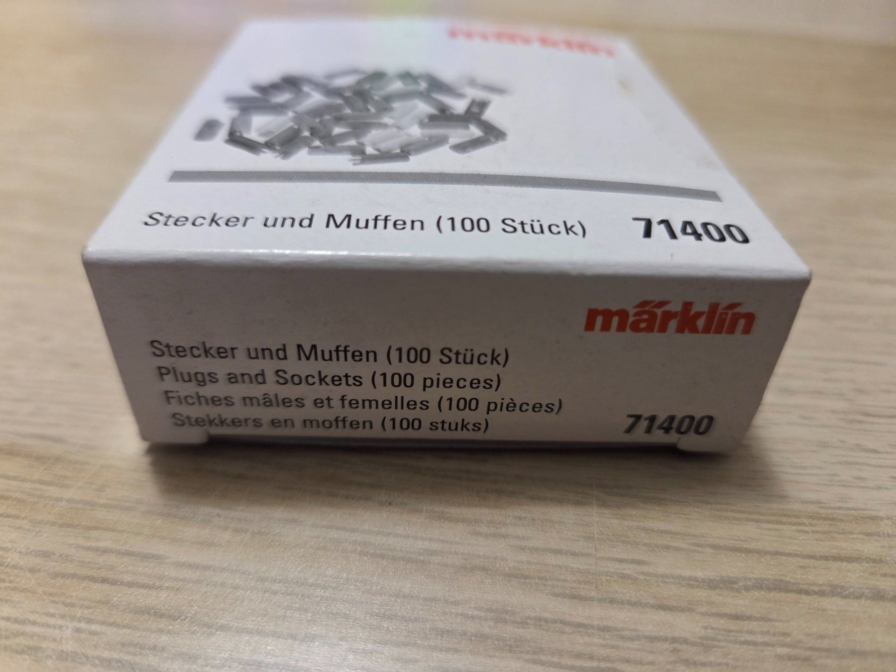 Märklin Trains électriques: Märklin 71400 83 Stecker und Muffen – Neuf avec emballage d'origine à St-Aubin-Sauges par Lo_Go 1