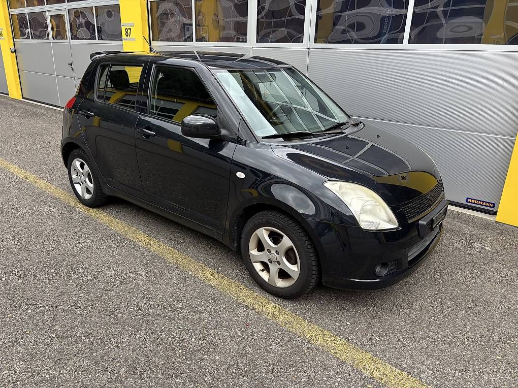 Suzuki Automobili: Suzuki Swift 1.3 4WD – Usato da Brunnen venduto da drummerface
