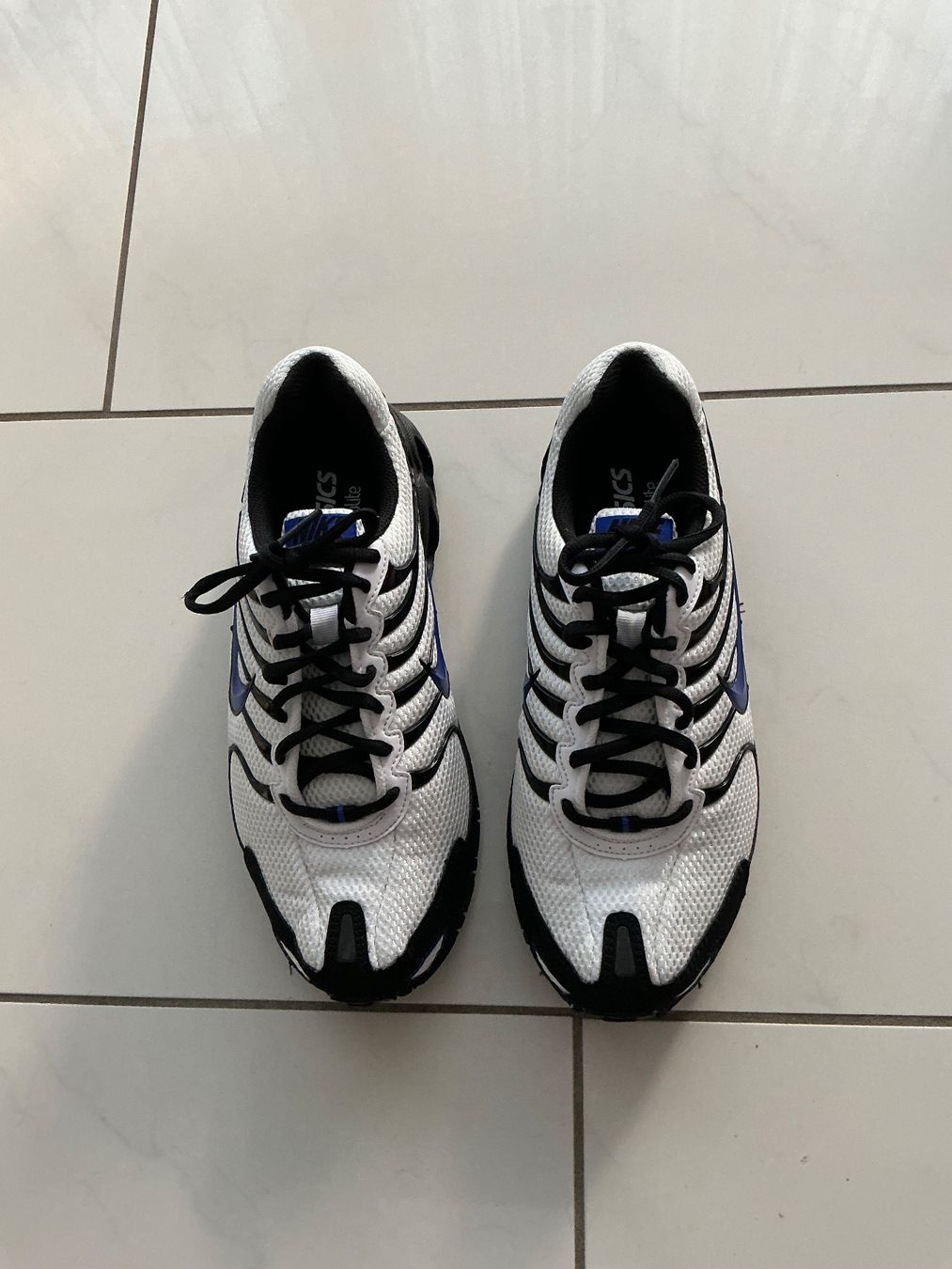 Nike Scarpe da uomo: Neuwertige Air Max Schuhe Gr.42 – Usato da Biel-Benken BL venduto da Sahra1 2