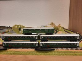 Minitrix SBB Schnellzugwagen inkl. SBB Packwagen, 4-achsig