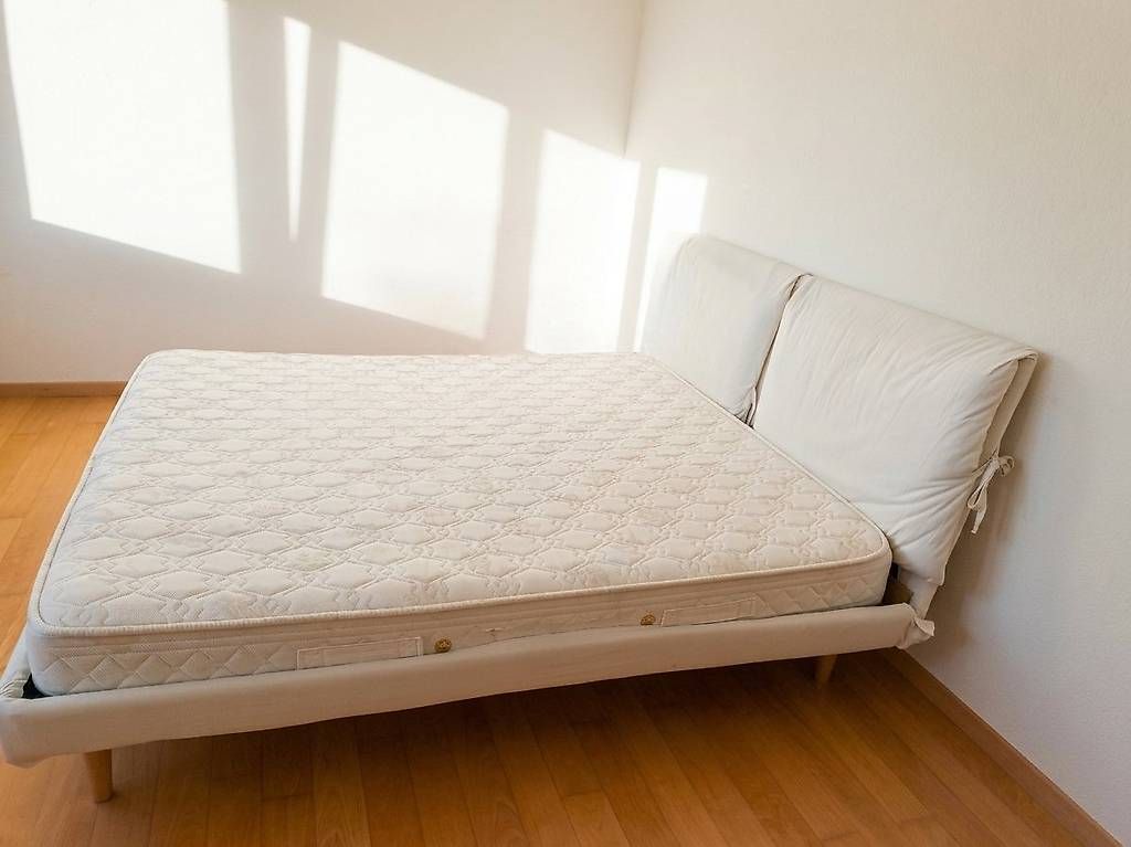 Materassi: Matelas DORELAN + lit double – Usato da Pully venduto da chi_p2rq 1