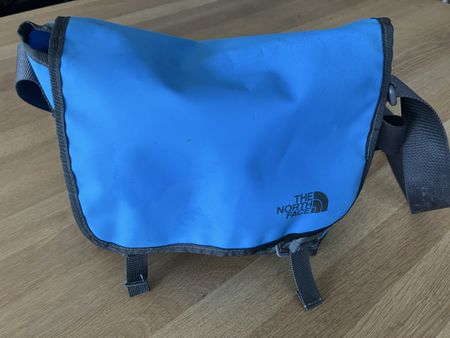 28x22x13cm Umhängetasche The North Face blau gebraucht