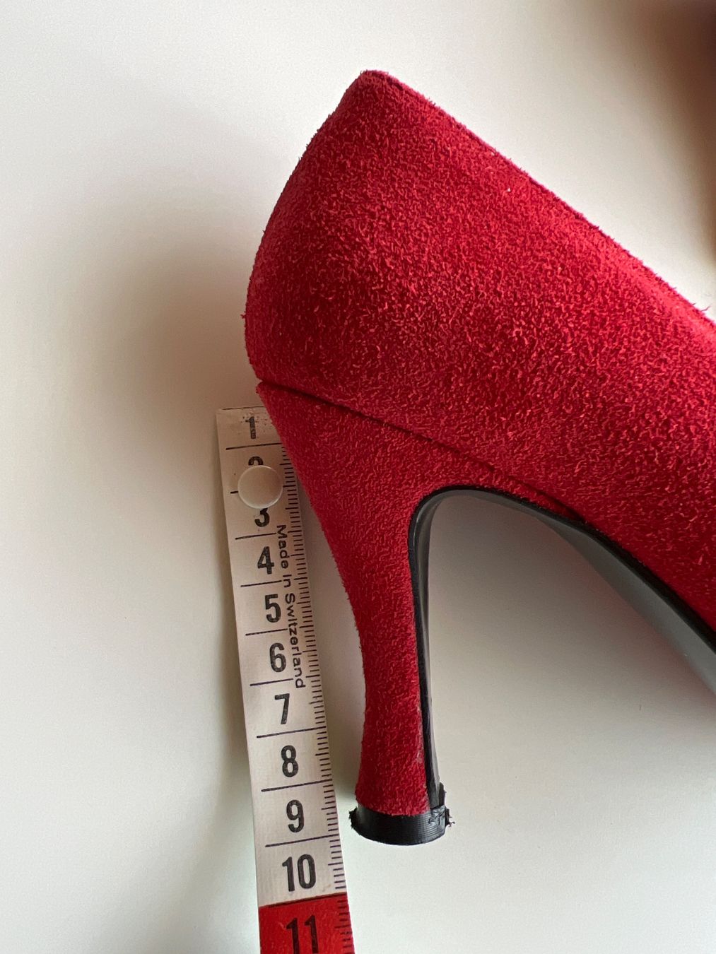 Scarpe da donna: Rote Wildleder Pumps -  Grösse 36 – Usato da Chur venduto da van_hnc6 2