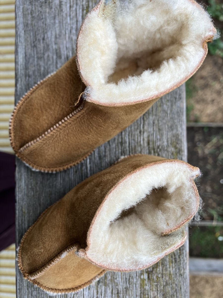 Scarpe per ragazzi: Lammfell Schuhe – Nuovo (secondo la descrizione) da Mosnang venduto da RilanaLea 1