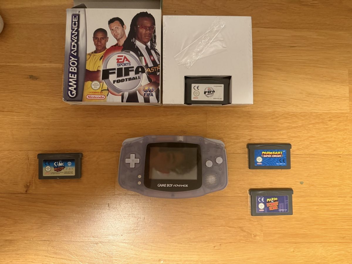 Nintendo Konsolen: Gameboy Advance (mit 4 Games) – Gebraucht aus Läufelfingen von GamingCloud