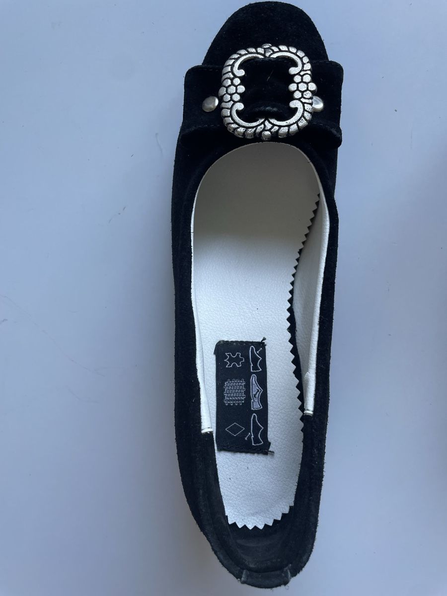 Scarpe da donna: Dirndelschuhe, schwarz, Gr. 38 - 38.5, neu! – Nuovo (secondo la descrizione) da Gockhausen venduto da AnneT07 6