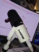 Micro Shure MV7+ blanc
