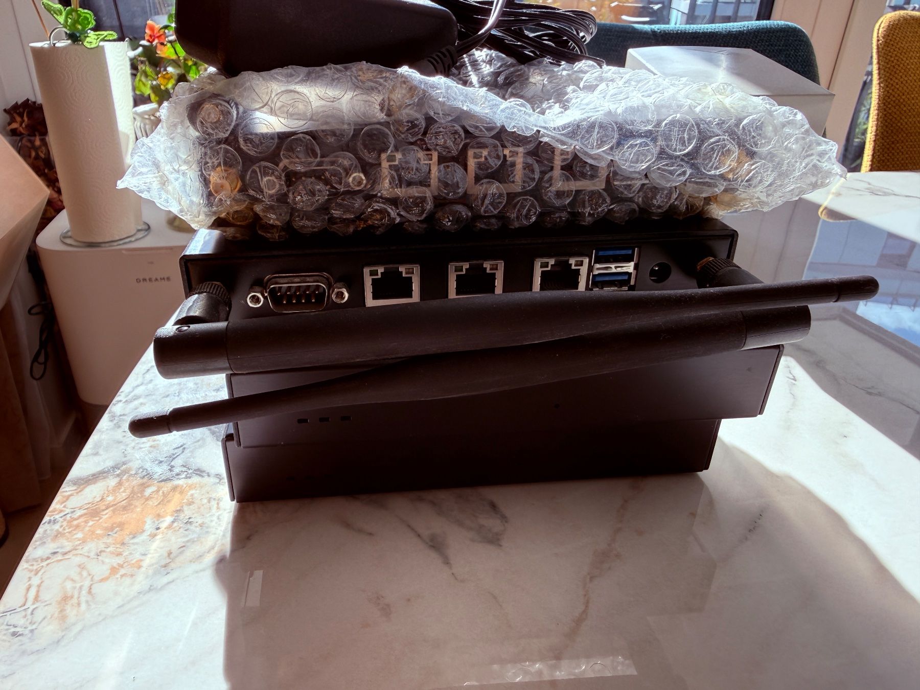 Vente de 4 boîtiers APU2C4 complets, séparément (PC Engines) (Gebraucht ...