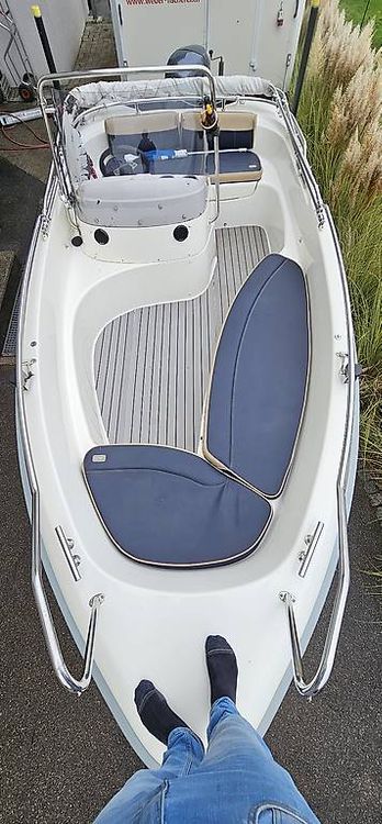 Kleines schnelles Konsolenboot zu verkaufen | Kaufen auf Ricardo
