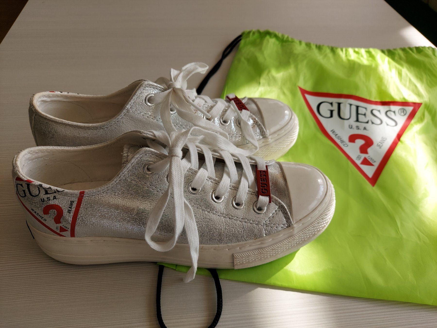 Guess Scarpe da donna: Guess 37 – Usato da tenero venduto da Mam74