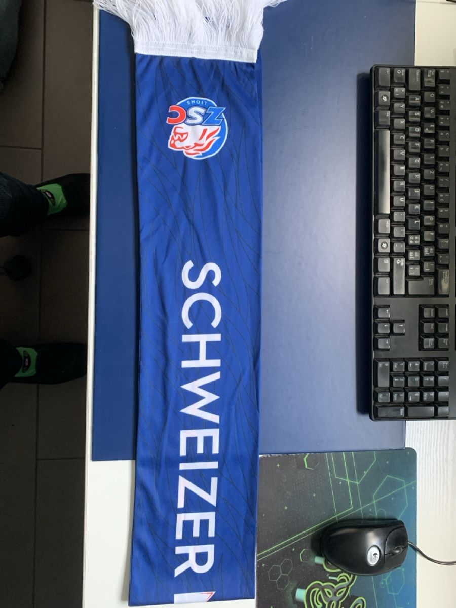 Foulards, Tücher & Schals: ZSC Meisterschal 2024 – Gebraucht aus Zell ZH von Gjansenb
