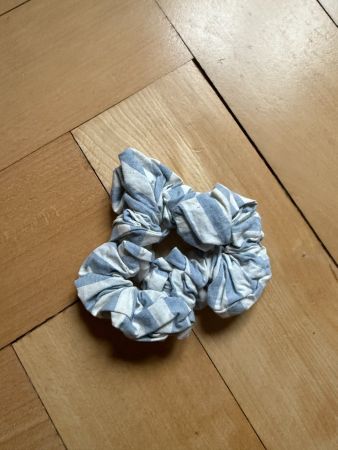 Scrunchie Haargummi blau-weiss gestreift