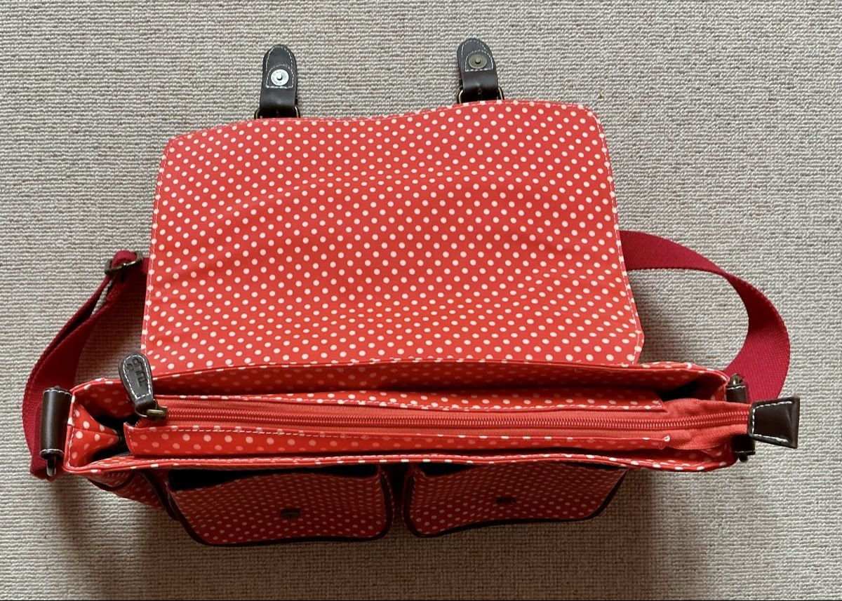 Altro in  Abbigliamento & Accessori: Schultertasche von Tulip – Usato da Büsserach venduto da Rosalie.1 1