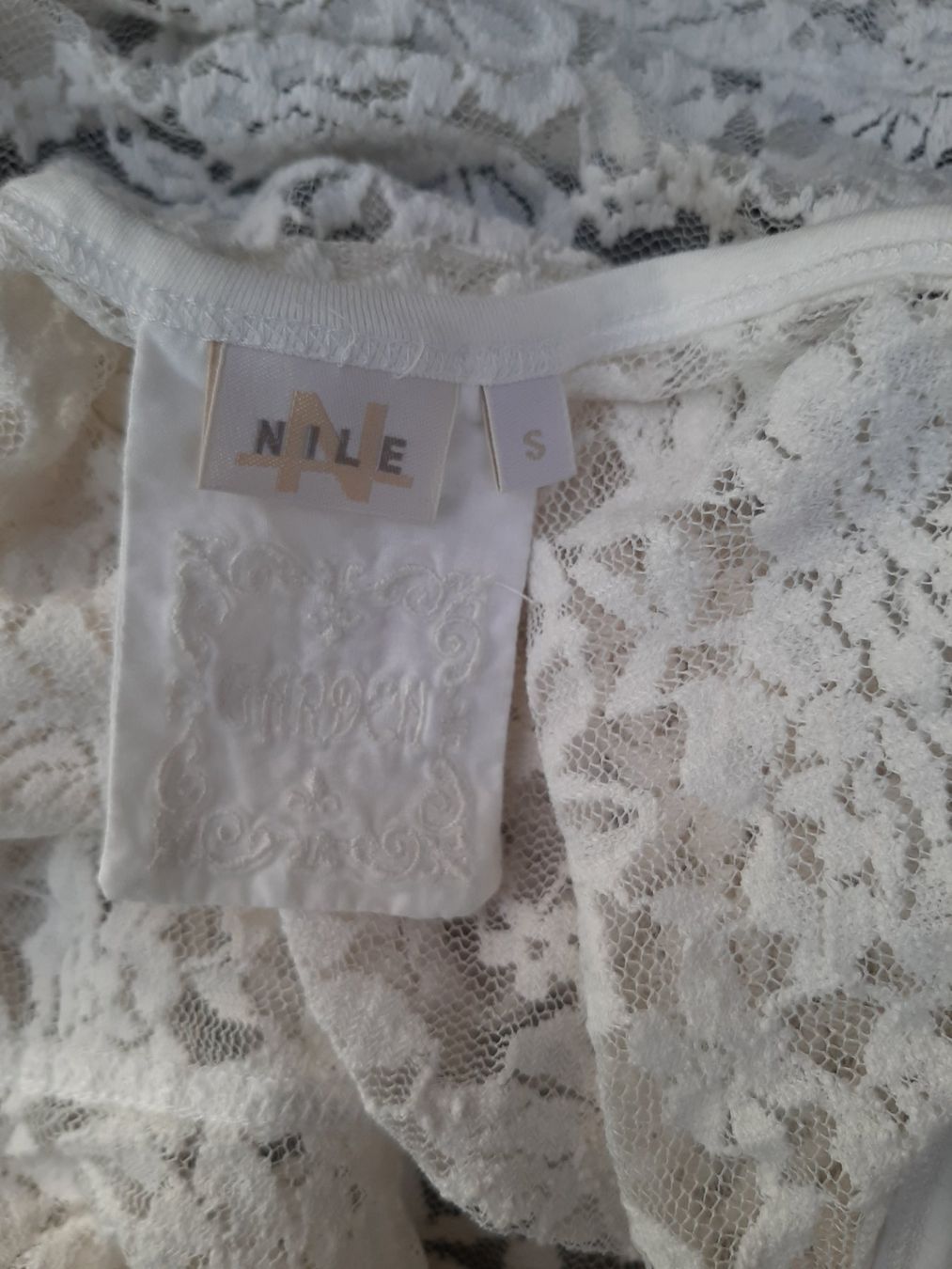 Nile Top: Wunderschönes Nile Spitzen Top Oberteil S – Usato da Bern venduto da Preloved_NILE_4.Sale 9