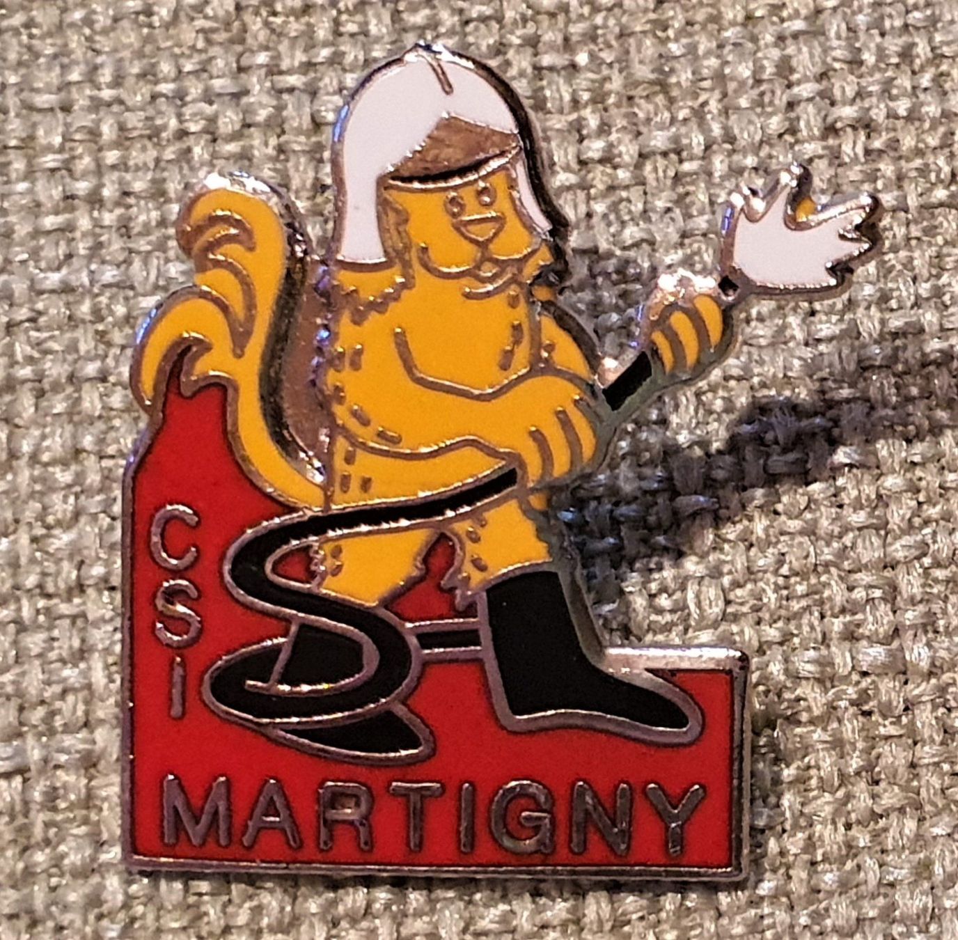 Plaketten & Abzeichen: M681 - Pin Feuerwehr CSI Martigny – Gebraucht aus Reinach BL von Boston-Verkauf